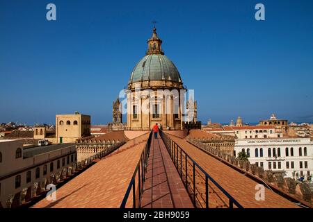 Palerme, vieille ville, cathédrale, toit, passerelle, vue sur le dôme de la cathédrale Banque D'Images