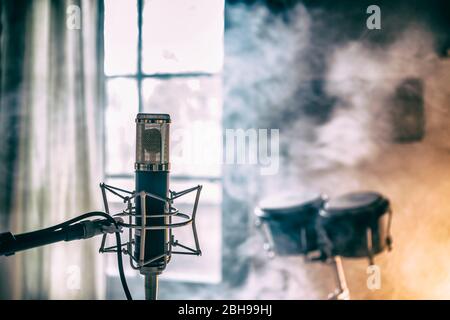 Gros plan d'un microphone dans un studio Banque D'Images