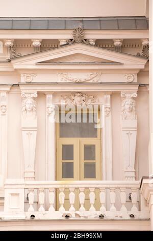 Détails du cadre de porte, cour, Palais des Grands Ducs de Lituanie, Vilnius Banque D'Images