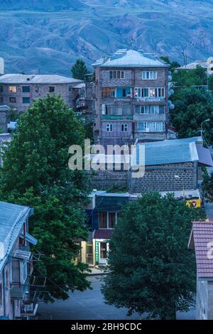 L'Arménie, Yeghegnadzor, high angle ville skyline, Dawn Banque D'Images