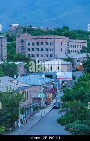 L'Arménie, Yeghegnadzor, high angle ville skyline, Dawn Banque D'Images