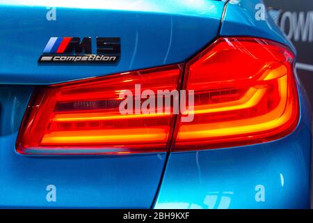 Logo de la compétition BMW M 5 et feu arrière.BMW Welt, Munich, Allemagne, mars 2020 Banque D'Images
