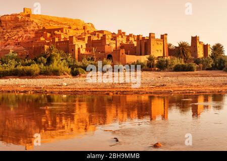 Kasbah ait-Benhaddou, UNESCO Weltkulturerbe, Atlas, Atlasgebirge, bei Ouarzazate, Marokko, Al-Magagin, Afrika, Banque D'Images