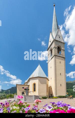 Selva di Cadore, l'église paroissiale de San Lorenzo, Belluno, Vénétie, Italie Banque D'Images