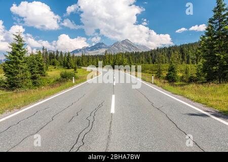 Col Gerlos, route alpine dans les alpes autrichiennes, Hochkrimml, Parc National de High Tauern, Autriche, Europe Banque D'Images