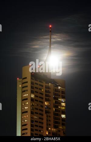 Vienne, Vienne: Tour 'Hochhaus Neue Donau' en 22. Donaustadt, Vienne, Autriche Banque D'Images