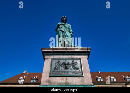 Monument Schiller devant le Prinzenbau sur la Schillerplatz, Stuttgart, Bade-Wurtemberg, Allemagne Banque D'Images