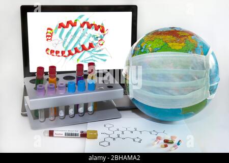 Concept de coronavirus (Covid-19). Modélisation moléculaire et études de conception de médicaments assistée par ordinateur pour le traitement antiviral. Test sanguin positif de coronavirus près de Banque D'Images