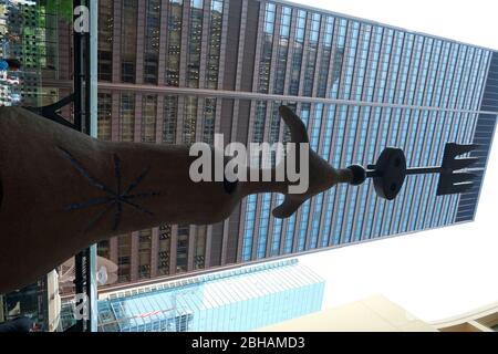 Miro's Chicago (à l'origine appelé le Soleil, la Lune et une étoile est une sculpture de Joan Miro. Il mesure 12 m (39 pieds) de haut et est fabriqué en acier, en maille métallique, en béton, en bronze et en céramique. Banque D'Images