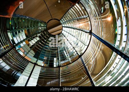 Lighthouse Lens Interior Lewis and Clark Interinterprétatif Center, Cape Dedéception State Park, Washington, États-Unis Banque D'Images