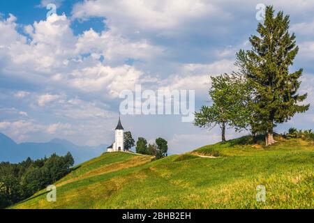 Église de St Primus et Felicien à Jamnik, plateau de Jelovica, municipalité de Kranj, Upper Carniola, Slovénie Banque D'Images