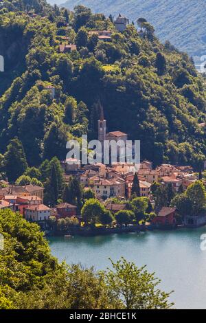 Albogasio, Lac de Lugano, Côme, Lombardie, Italie Province. Église de S. Mamette en banlieue de Valsolda. Banque D'Images