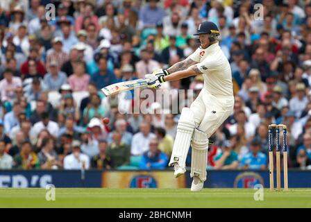 Ben Stokes de l'Angleterre pendant quatre jours au bâton de l'Investec troisième test match entre l'Angleterre et l'Afrique du Sud, à l'ovale à Londres. 30 juil 2017 Banque D'Images