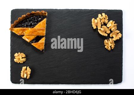 Des cherry pie sur table en bois. Elevated view Banque D'Images