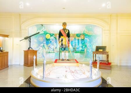 Photo du roi Mongkut de Thaïlande, Rama IV, statue de cire au musée Wakoh. Prachuabkirikhan Thaïlande 10 décembre 2017 Banque D'Images