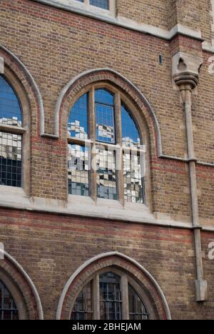 Salle du clergé et de l'école St. Michael's, Leonard Street, London Borough of Hackney, EC2 Banque D'Images