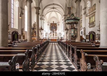 Innenraum der katholischen Kirche St. Maximilian, Maxkirche, Landeshauptstadt Duesseldorf, Nordrhein-Westfalen, Deutschland, Europa | St Maximilian Banque D'Images