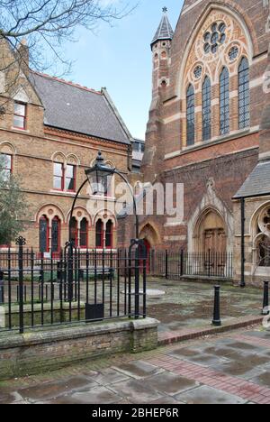 Salle du clergé et de l'école St. Michael's, Leonard Street, London Borough of Hackney, EC2 Banque D'Images