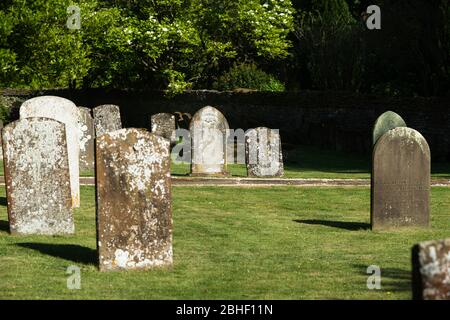 Cimetière de l'église St Michael dans le village d'Aynho, Northamptonshire Banque D'Images