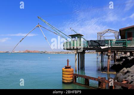 Cabane de pêche, Fiumicino Town, Rome, Italie, Europe Banque D'Images