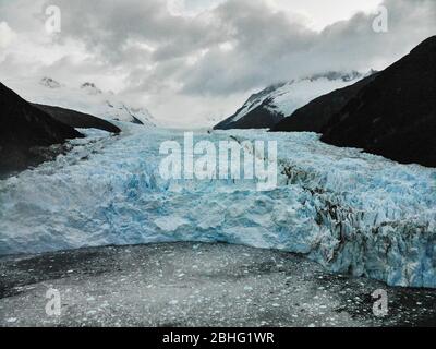 Vue aérienne de la moraine médiale du Garibaldi Glaciar Banque D'Images