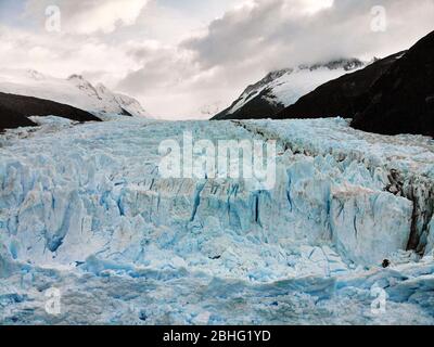 Vue aérienne de la moraine médiale du Garibaldi Glaciar Banque D'Images