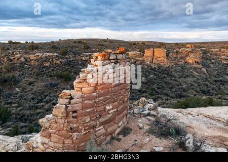 UT00519-00...UTAH/Colorado - structure ancestrale du peuple Pueblo à Hovenweep Monument National de la Maison Stronghold dans le terrain avec Bo érodé Banque D'Images