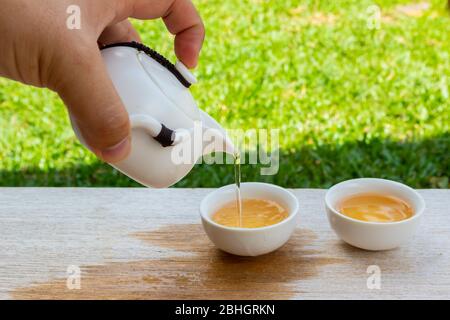 Image de vie de la culture traditionnelle chinoise des ustensiles de cérémonie de thé traditionnel, Teacup chinois Banque D'Images