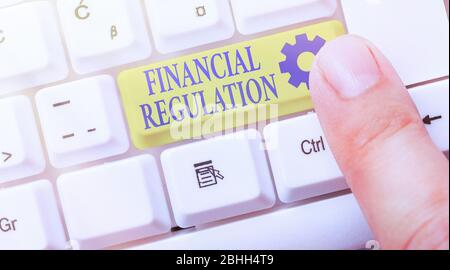 Texte montrant la réglementation financière. Le texte photo d'entreprise vise à maintenir l'intégrité du système financier Banque D'Images