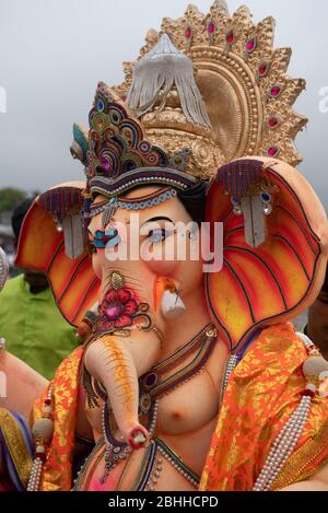 Mumbai / Inde 12 septembre 2019 Portrait de Lord Ganesha idol à ‎Juhu Beach Mumbai Maharashtra Inde Banque D'Images