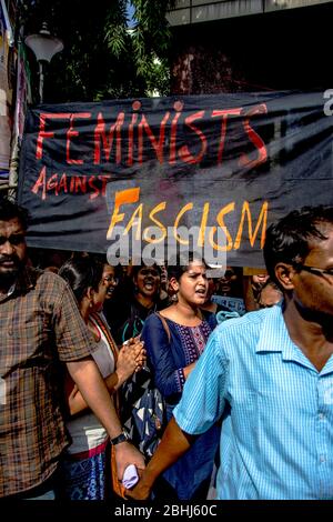 ABVP qui est une unité étudiante de RSS a essayé de vandaliser l'Université Jadavpur aujourd'hui. Banque D'Images