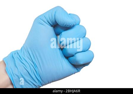 Le gant de la main du médecin montre un poing isolé sur fond blanc. Banque D'Images