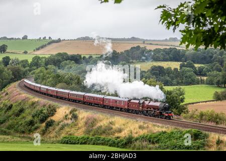 LMS « Princess Royal » 4-6-2 non 6201 'Princess Elizabeth' puissances après la courbe d'Armathwaite, Cumbria, Angleterre, Royaume-Uni Banque D'Images