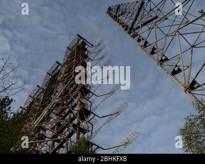 Oeil de Moscou appelé Duga 3 ou Tchernobyl 2. Ancien radar militaire soviétique situé près du village de Pripyat. Ukraine Banque D'Images