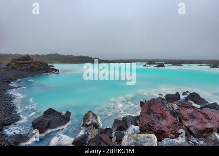 Piscine Blue Lagoon dans l'ouest de l'Islande, post traité en HDR