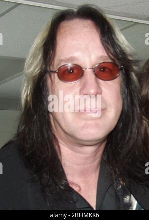 31 JANVIER : Todd Rundgren pose en arrière-scène à Variety Playhouse à Atlanta, Géorgie, le 31 janvier 2003. CRÉDIT: Chris McKay / MediaPunch Banque D'Images