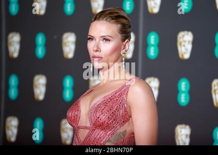 Scarlett Johansson assiste aux EE British Academy Film Awards 2020 à Royal Albert Hall le 02 février 2020 à Londres, au Royaume-Uni. Banque D'Images