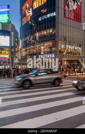Tokyo, Japon: Shibuya Crossing Banque D'Images