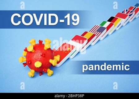 Maladie du coronavirus COVID-19 pandémie. L'effet Domino est une réaction en chaîne de la propagation du virus dans le monde. Surchargée du système de santé Banque D'Images