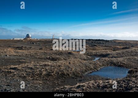 Phare de Stokksnes et station radar à Vestahorn, dans l'est de l'Islande Banque D'Images