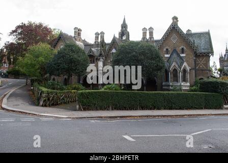 Architecture de style Tudor Holly Lodge Estate, 8 Holly Lodge Gardens, Highgate, Londres N6 6AA Banque D'Images