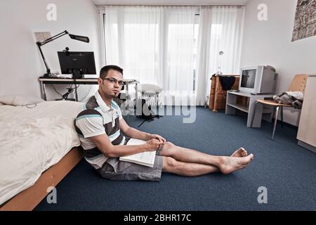 Les invités scientifiques de la Fraunhofer Gesellschaft vivent maintenant dans la chambre du Connollystr. 31 dans le village olympique de Munich, où l'équipe olympique israélienne a été détenue par des terroristes en 1972. Banque D'Images