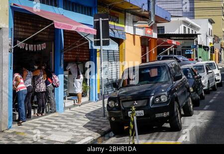 Osasco, Brésil. 27 avril 2020. 19) . La ville est la troisième dans l'État avec le plus grand nombre de décès dus à la maladie. Crédit: Aloisio Mauricio/FotoArena/Alay Live News Banque D'Images