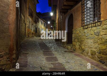 Les rues et ruelles d'Albarracin, Espagne Banque D'Images