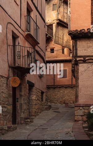 Les rues et ruelles d'Albarracin, Espagne Banque D'Images