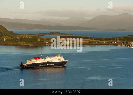 Baie d'Oban avec MV Isle of Mull, Argyll Banque D'Images