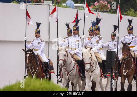 Islamabad / Pakistan - 3 novembre 2015 : bataillon d'honneur de la garde de l'armée pakistanaise, lors de la cérémonie officielle à la présidentielle d'Aiwan-e-Sadr Banque D'Images
