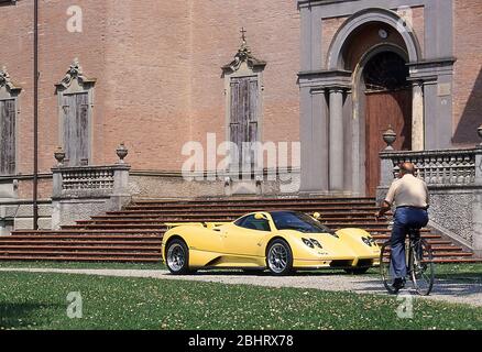 Essai de conduite Pagani d'un Zonda S à Bologne Italie 2001 Banque D'Images