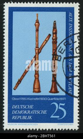 ALLEMAGNE - VERS 1977: Cachet imprimé par l'Allemagne, affiche hautbois, clarinette, flûte, France, vers 1977. Banque D'Images