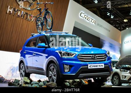 MOSCOU, RUSSIE - 27 août 2016 : croisement Hyundai Creta avec vélo sur le toit Banque D'Images